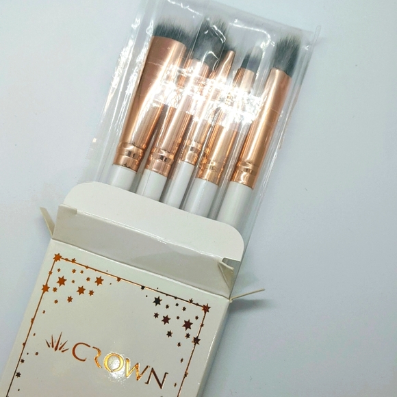 Crown 5 piece luxe brush set - Picture 2 of 2